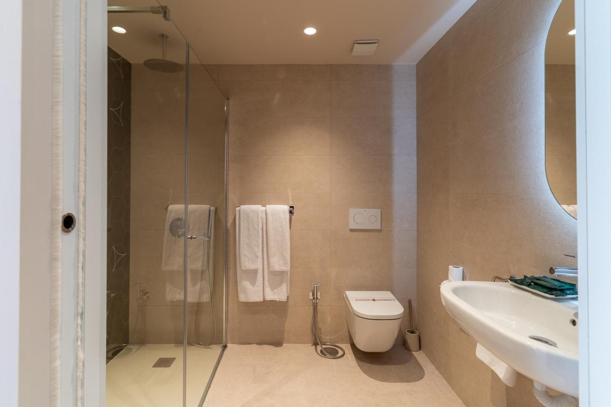Hotel Los Pasiegos Хознайо Екстериор снимка