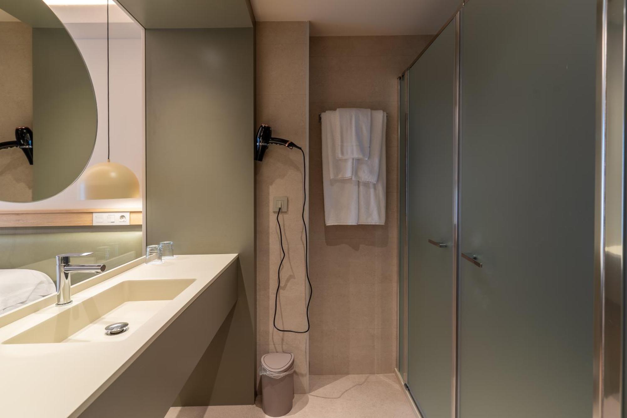 Hotel Los Pasiegos Хознайо Екстериор снимка