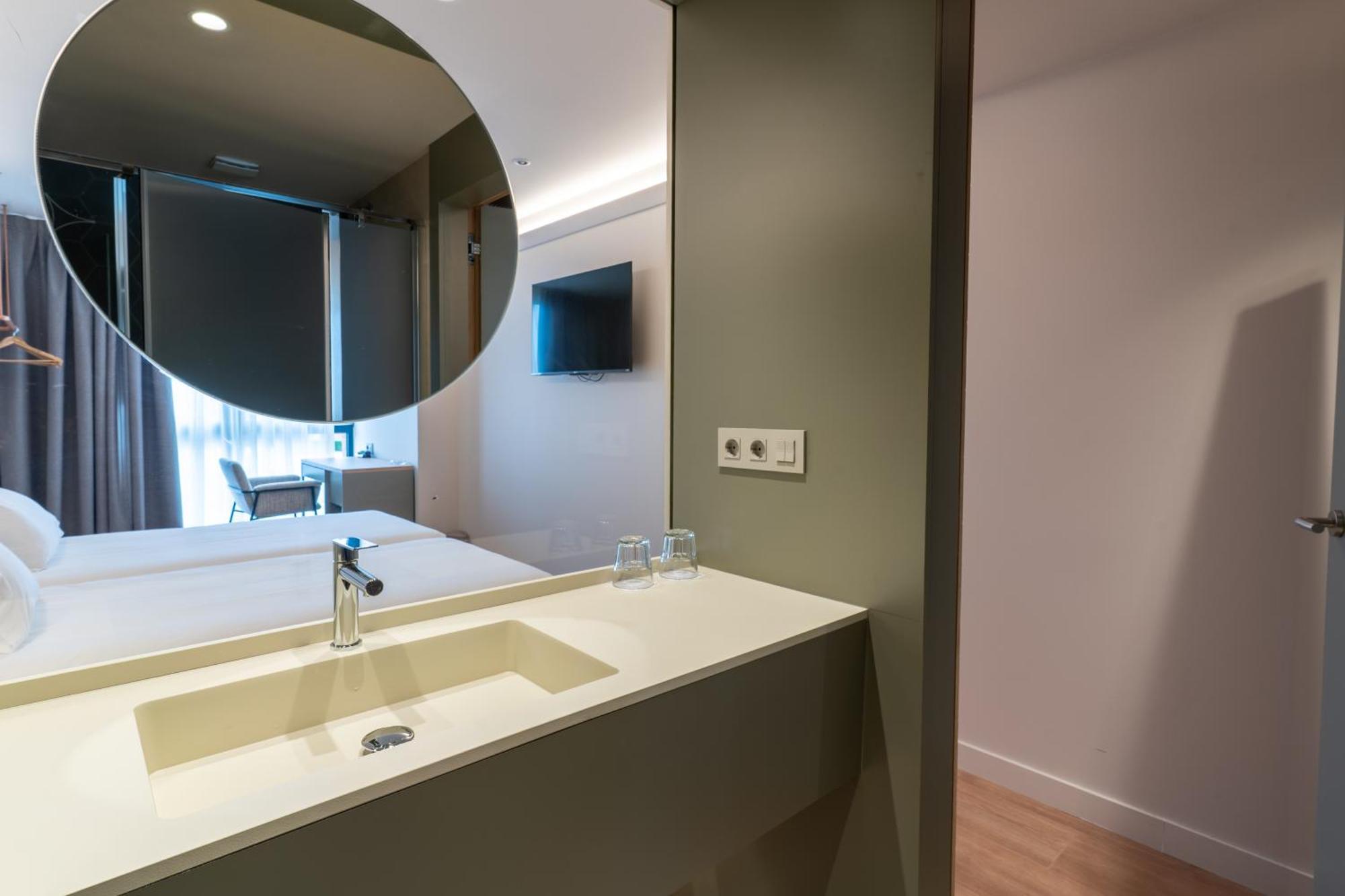 Hotel Los Pasiegos Хознайо Екстериор снимка
