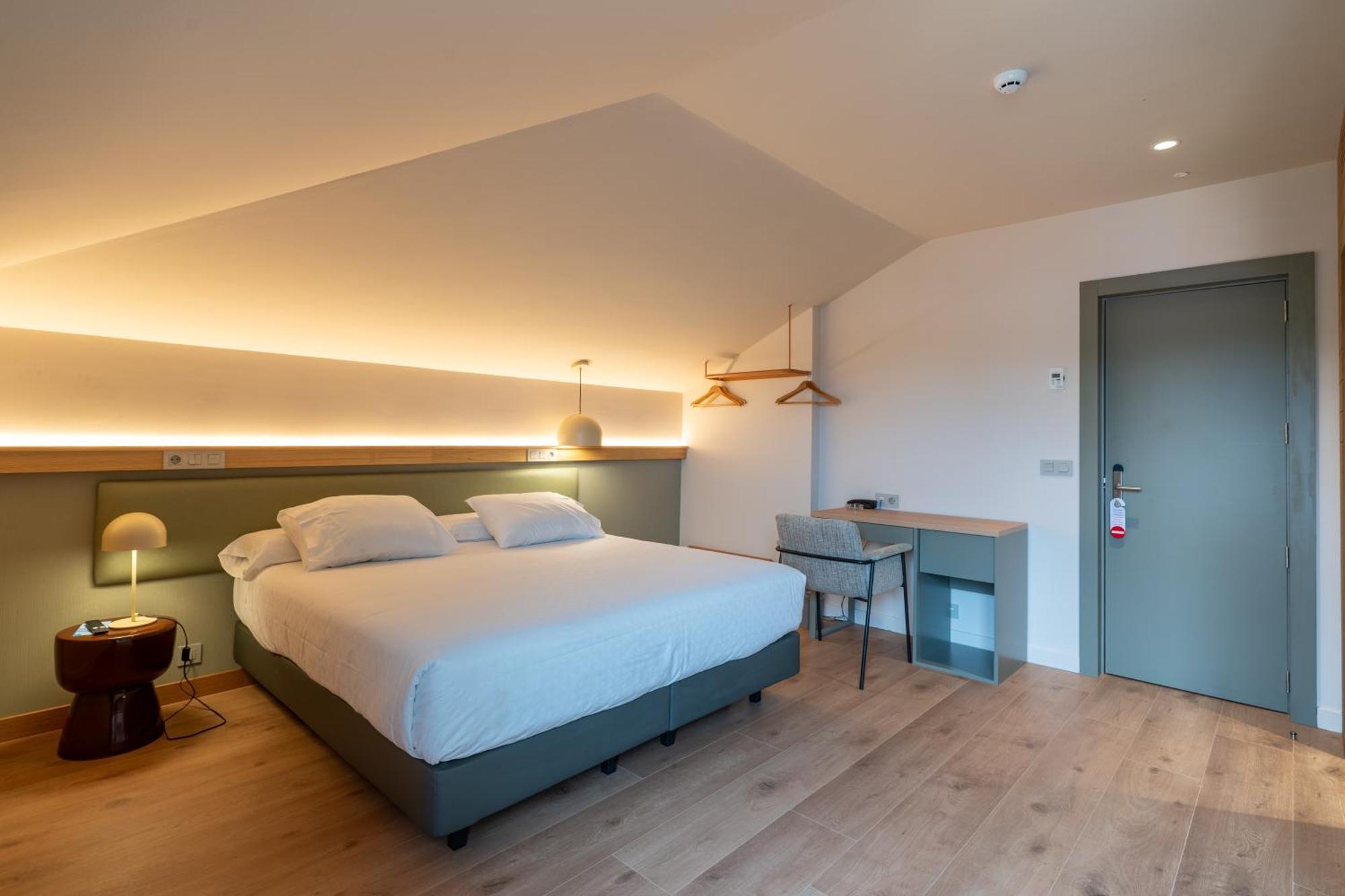 Hotel Los Pasiegos Хознайо Екстериор снимка